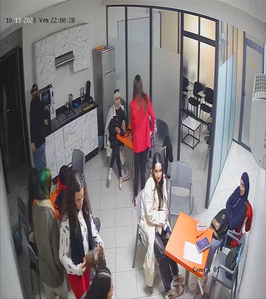 Grote foto callcenter klaar om te starten diensten en vakmensen aannemers