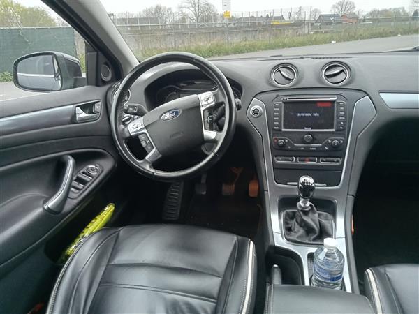 Grote foto ford mondeo wagon 1.6 tdci 110kw leder clima 2011 auto ford