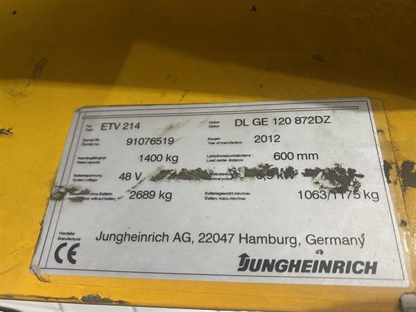 Grote foto 2012 jungheinrich etv214 elektrische reachtruck 1400kg 872cm side shift triplex mast doe het zelf en verbouw hefwerktuigen