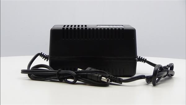 Grote foto 24 volt ac 5a camera adapter adp9 audio tv en foto professionele video apparatuur