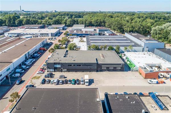 Grote foto te huur bedrijfspand hudsondreef 32 utrecht huizen en kamers bedrijfspanden