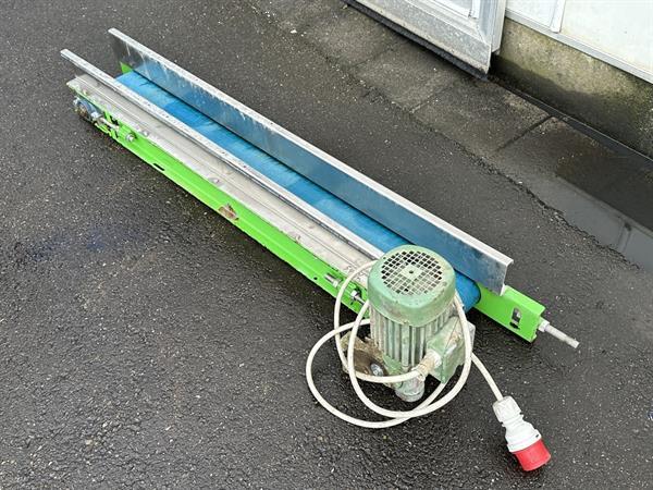 Grote foto tumoba agrarisch transportbanden