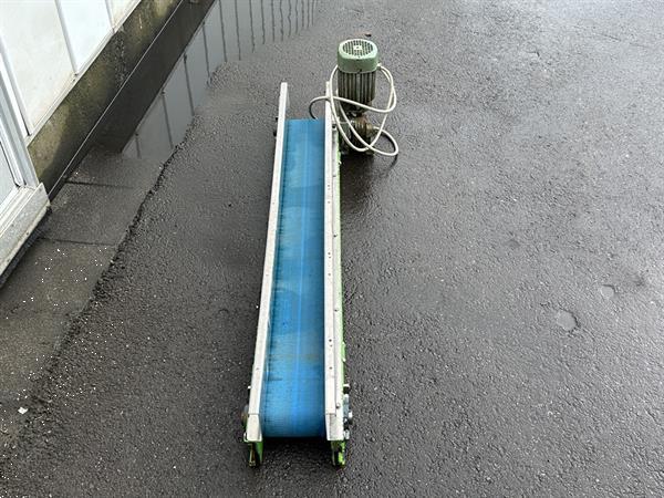 Grote foto tumoba agrarisch transportbanden