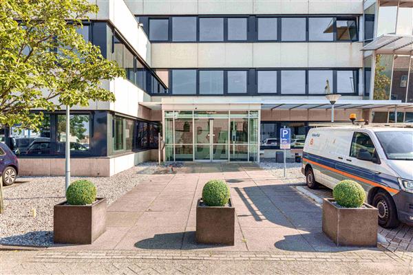 Grote foto te huur kantoorruimte sluisjesdijk 37 41 rotterdam huizen en kamers bedrijfspanden