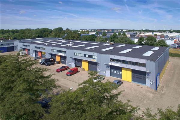 Grote foto te huur bedrijfspand bohrweg 53 55 spijkenisse huizen en kamers bedrijfspanden