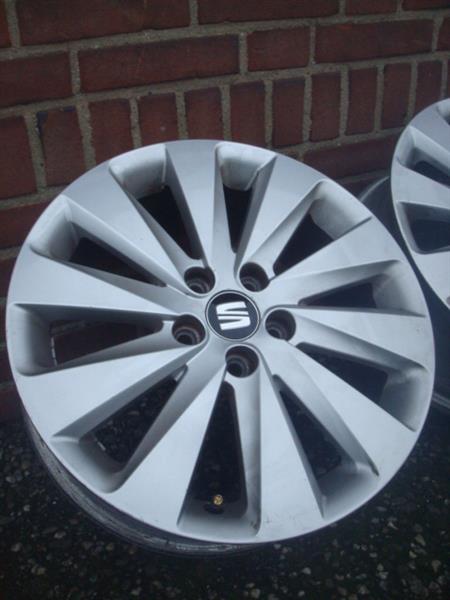 Grote foto 16 originele seat arona 16 inch velgen steek 5x100 auto onderdelen banden en velgen