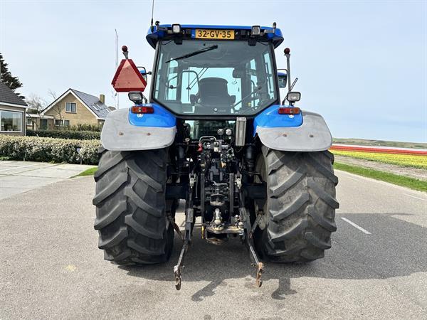 Grote foto new holland tm 155 agrarisch tractoren