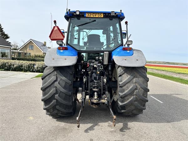 Grote foto new holland tm 155 agrarisch tractoren