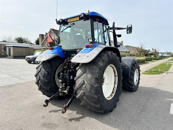 Grote foto new holland tm 155 agrarisch tractoren