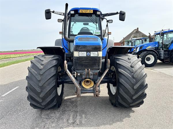 Grote foto new holland tm 155 agrarisch tractoren