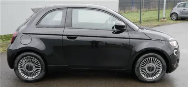 Grote foto partij fabrieksnieuwe fiat 500e te koop aangeboden auto fiat