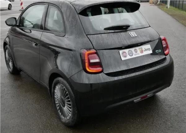 Grote foto partij fabrieksnieuwe fiat 500e te koop aangeboden auto fiat