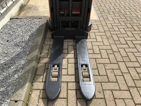 Grote foto vs 21630 elektrische stapelaar bt initiele lift doe het zelf en verbouw hefwerktuigen