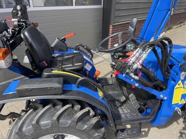 Grote foto solis 26 minitractor nieuw frontlader op brede agribanden agrarisch tractoren