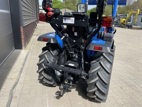 Grote foto solis 26 minitractor nieuw frontlader op brede agribanden agrarisch tractoren