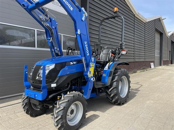 Grote foto solis 26 minitractor nieuw frontlader op brede agribanden agrarisch tractoren