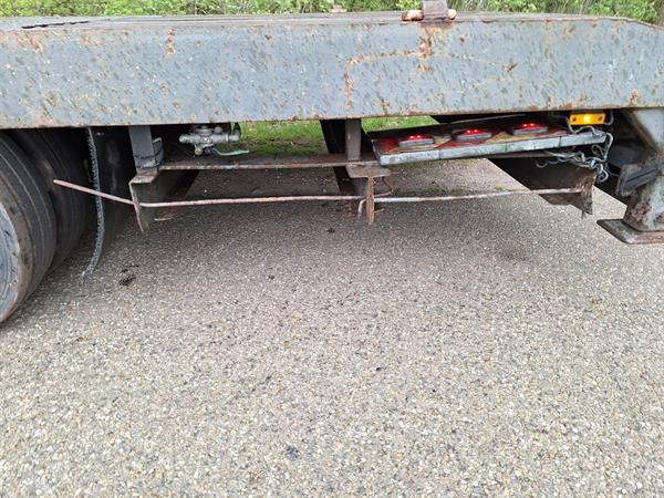 Grote foto lintrailer semi dieplader gestuurd uitschuifbaar 45000 kg apk doe het zelf en verbouw opleggers