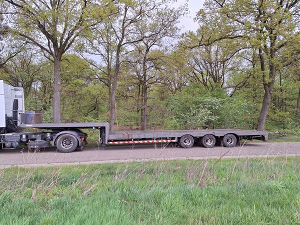 Grote foto lintrailer semi dieplader gestuurd uitschuifbaar 45000 kg apk doe het zelf en verbouw opleggers