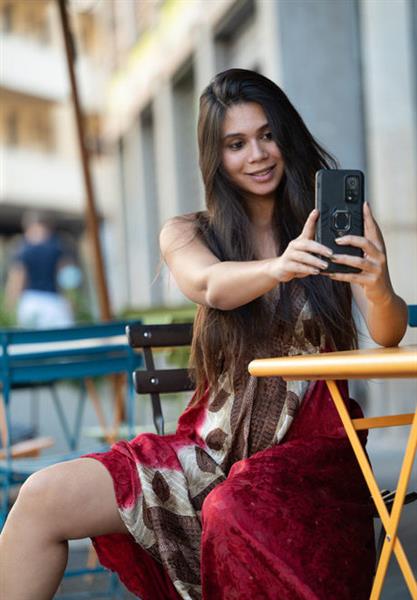 Grote foto gezelligheid kent geen tijd contacten en berichten vrouw zoekt man