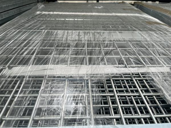 Grote foto mesh wire agrarisch aanhangwagens