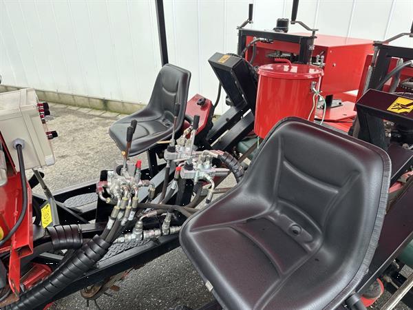 Grote foto j.j. broch arat 2 knoflookrooier agrarisch oogstmachines
