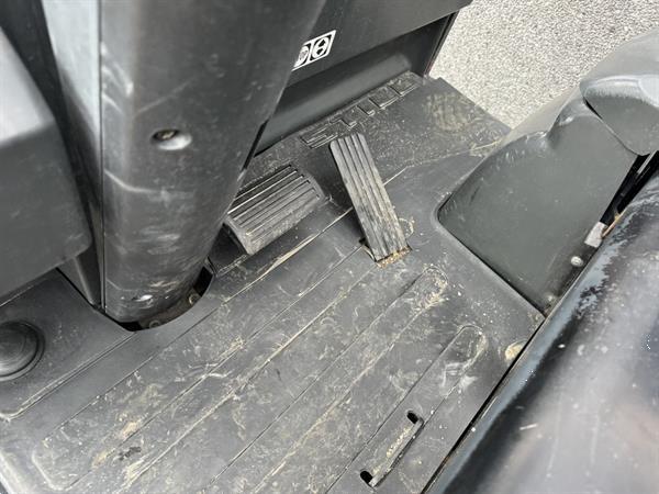 Grote foto still r60 25 triplo 485 freelift sideshift 4e functie elektrisch agrarisch heftrucks