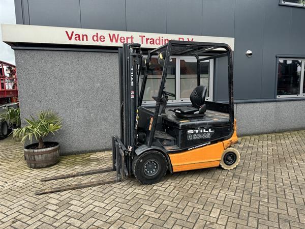 Grote foto still r60 25 triplo 485 freelift sideshift 4e functie elektrisch agrarisch heftrucks