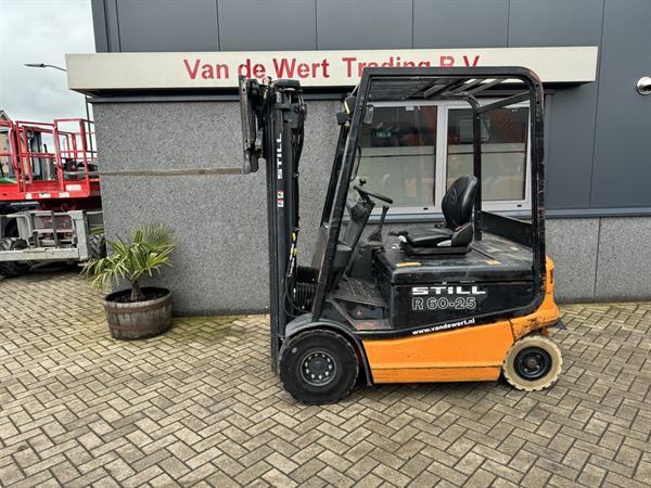 Grote foto still r60 25 triplo 485 freelift sideshift 4e functie elektrisch agrarisch heftrucks