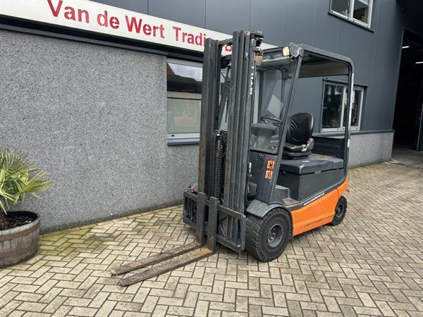 Grote foto still r60 25 triplo 510 freelift 3e functie elektrisch 2001 accu 2016 agrarisch heftrucks