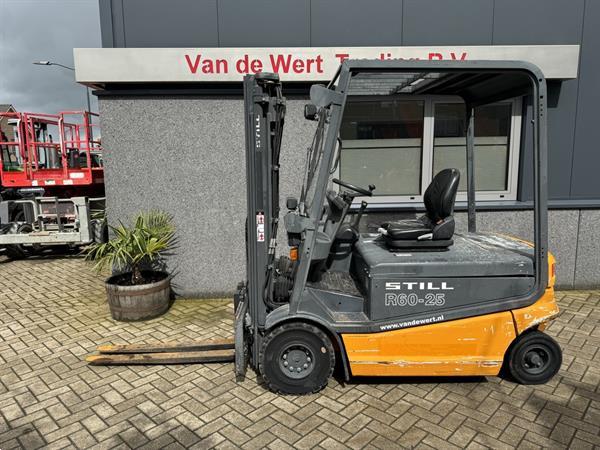 Grote foto still r60 25 triplo 485 freelift sideshift 4e functie elektrisch agrarisch heftrucks