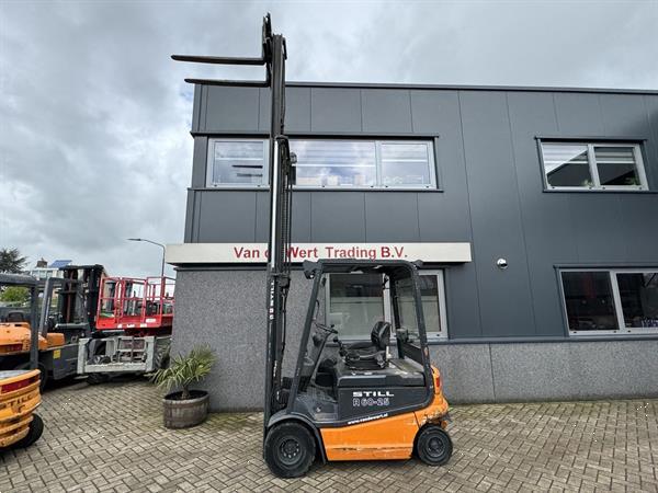 Grote foto still r60 25 triplo 500 freelift sideshift 4e functie elektrisch agrarisch heftrucks