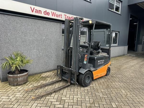 Grote foto still r60 25 triplo 500 freelift sideshift 4e functie elektrisch agrarisch heftrucks