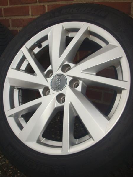 Grote foto 17 inch originele sport velgen audi q2 5x112 auto onderdelen banden en velgen