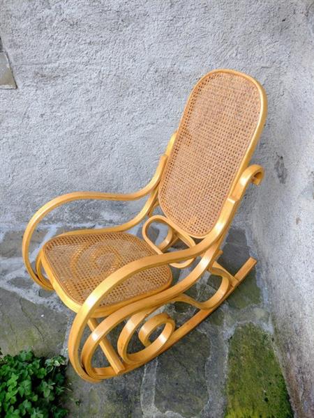 Grote foto schommelstoel in de stijl n.269 thonet beuken weens stro antiek en kunst curiosa en brocante