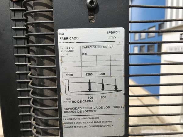 Grote foto vs 21600 elektrische stapelaar bt 3300mm initi le lift bj2017 doe het zelf en verbouw hefwerktuigen