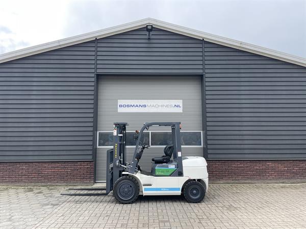 Grote foto eurotrac fe30 eco electrische heftruck nieuw agrarisch heftrucks