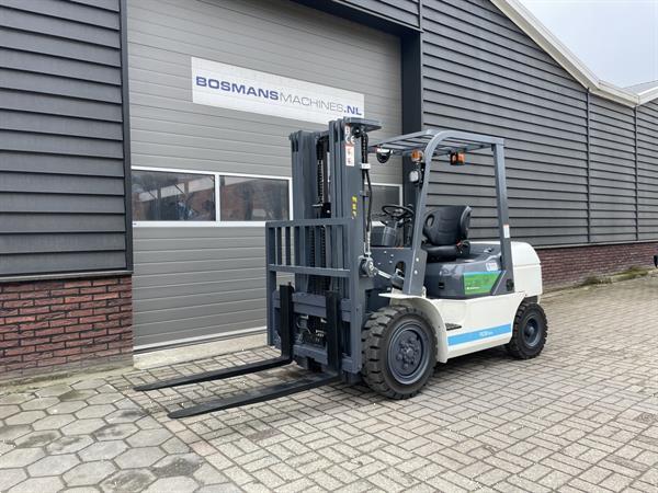 Grote foto eurotrac fe30 eco electrische heftruck nieuw agrarisch heftrucks