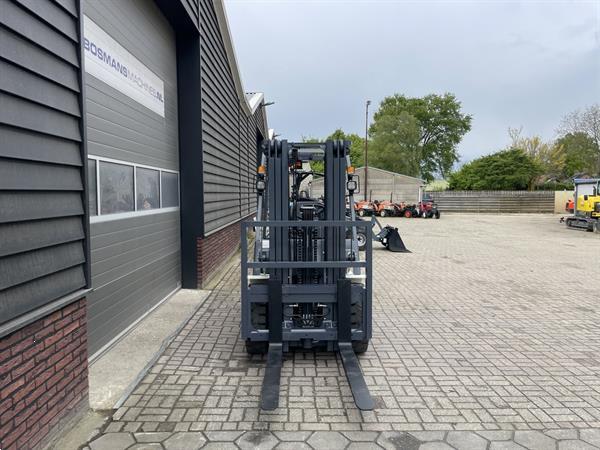 Grote foto eurotrac fe30 eco electrische heftruck nieuw agrarisch heftrucks