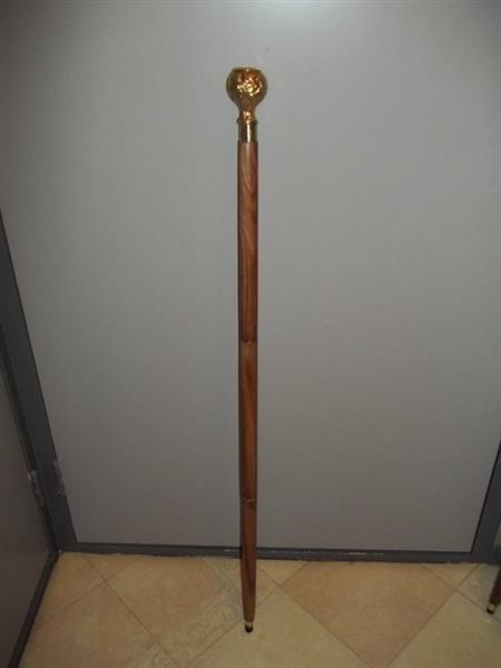 Grote foto wandelstok wooden 3 piece walking stick with heavy brass handle and built in watch very very go antiek en kunst curiosa en brocante