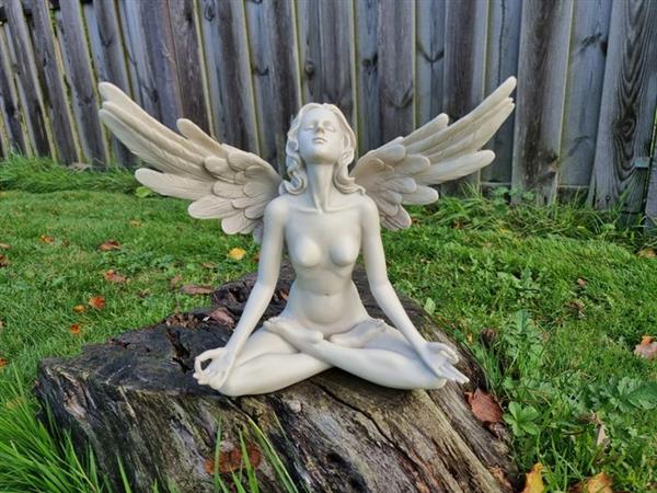 Grote foto beeld large angel in yoga pose 27 cm hars antiek en kunst curiosa en brocante