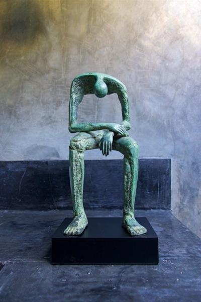 Grote foto sculptuur modern bronze sculpture seated bronze sculpture seated giant abstract art 45 cm antiek en kunst curiosa en brocante