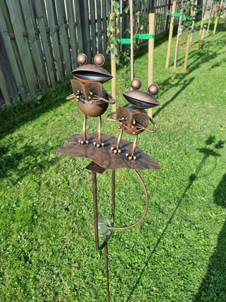 Grote foto sculptuur wind moving frogs on leaf 155 cm metaal antiek en kunst curiosa en brocante