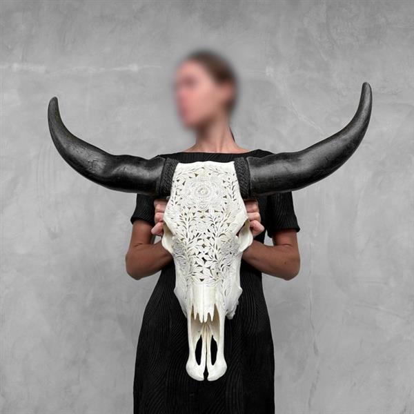 Grote foto geen minimumverkoopprijs schedelkunst grote met de hand gesneden witte buffelschedel gesneden antiek en kunst curiosa en brocante