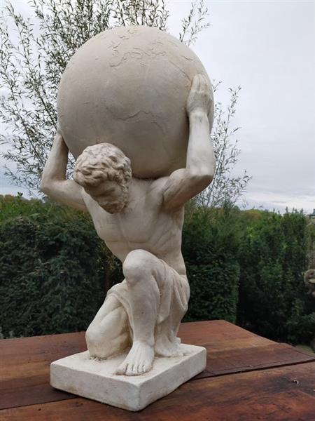 Grote foto sculptuur atlas 70 cm mgo polystone antiek en kunst curiosa en brocante