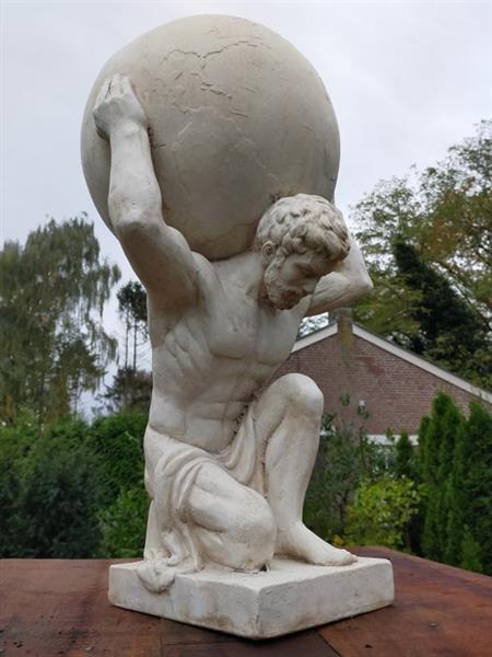Grote foto sculptuur atlas 70 cm mgo polystone antiek en kunst curiosa en brocante