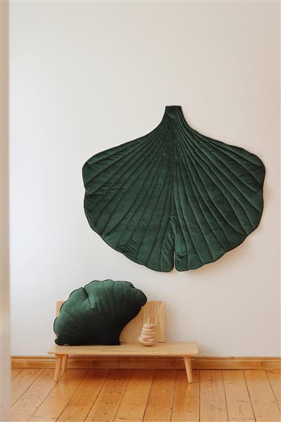 Grote foto ginkgo blad kussen xl dark green velvet dark green kinderen en baby complete kinderkamers