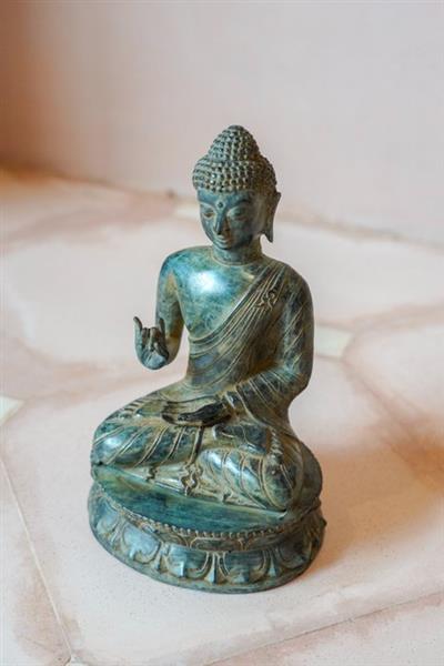 Grote foto sculptuur no reserve price bronze sculpture of buddha vitarka mudra patinated 27 cm brons antiek en kunst curiosa en brocante