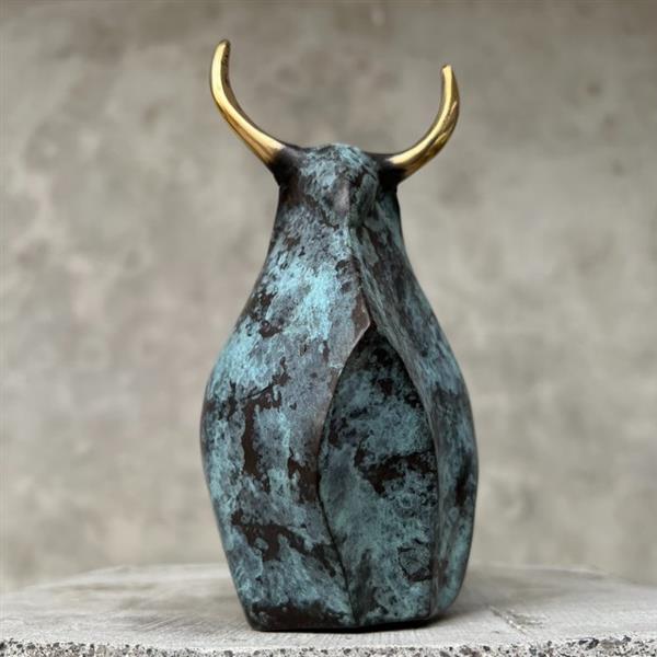 Grote foto beeld no reserve price bronze patinated statue of an abstract bull with golden accents 15 cm antiek en kunst curiosa en brocante