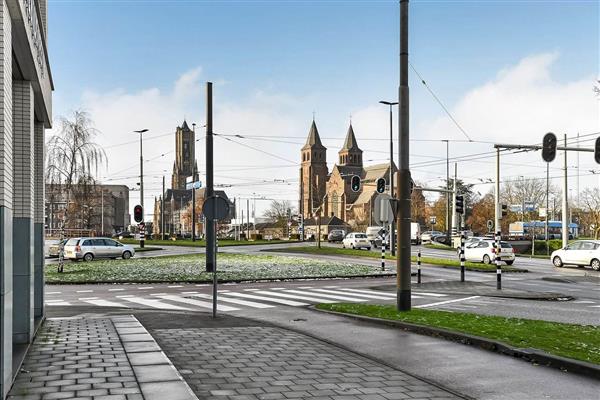 Grote foto te huur kantoorruimte boulevard heuvelink 2 arnhem huizen en kamers bedrijfspanden