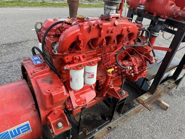 Grote foto iveco 8061 motor met vergani waterpomp agrarisch tractor onderdelen